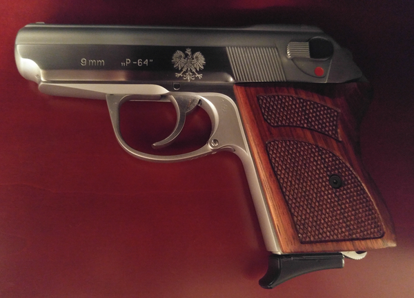1970 P64 with Polish Eagle and wood grips